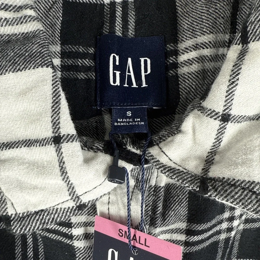 NWT GAP Women's Long Sleeve Button Down Relaxed Fit Flannel Shirt Small - Picture 3 of 9